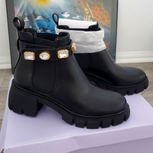 Madden Girl Women's Honeyy Chelsea Boot